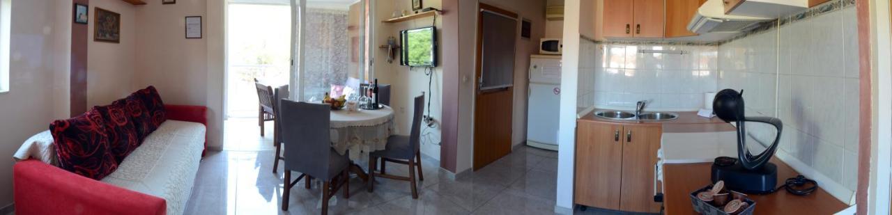 Apartman M&S Биоград на Мору Екстериор снимка