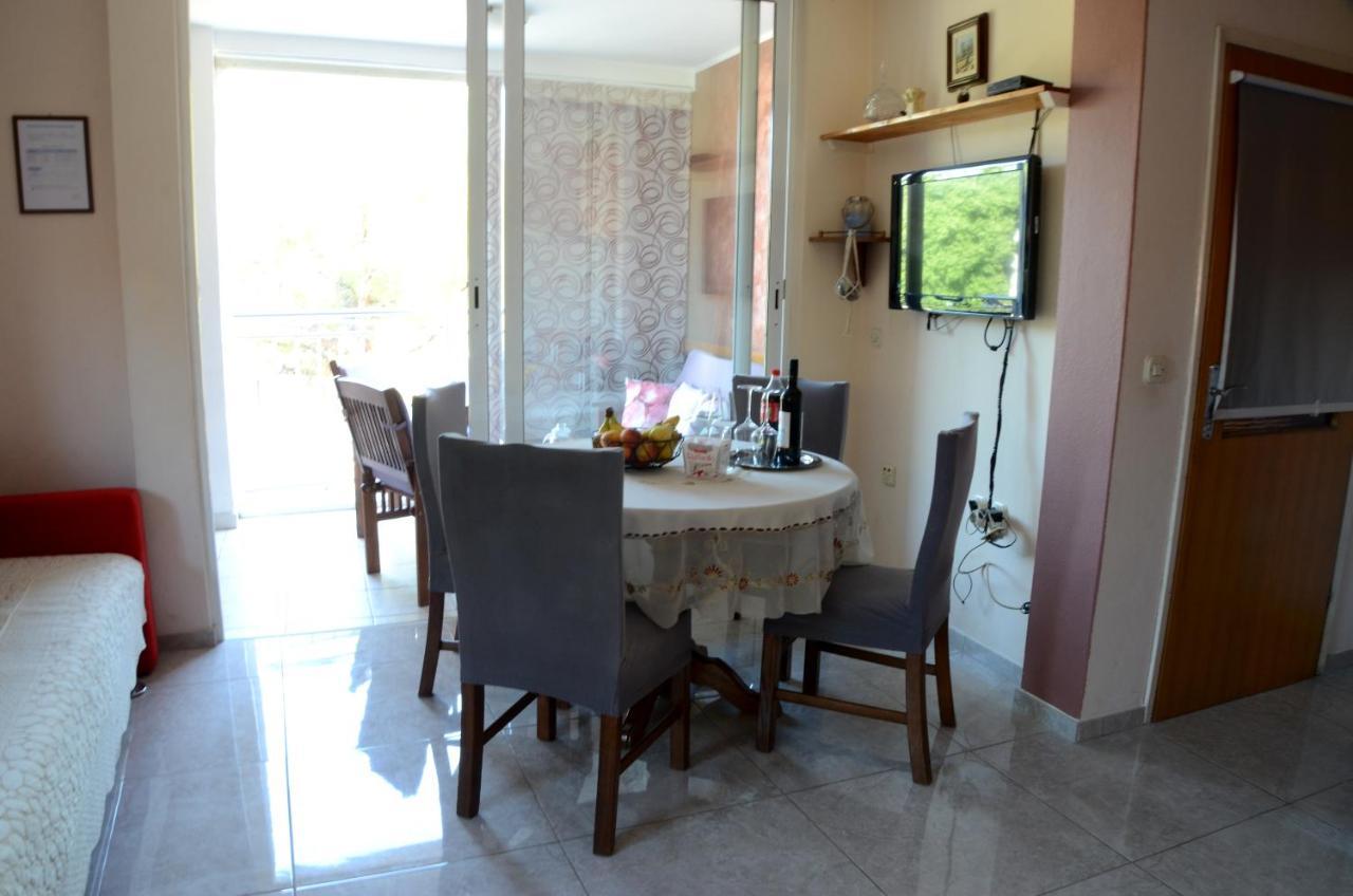 Apartman M&S Биоград на Мору Екстериор снимка